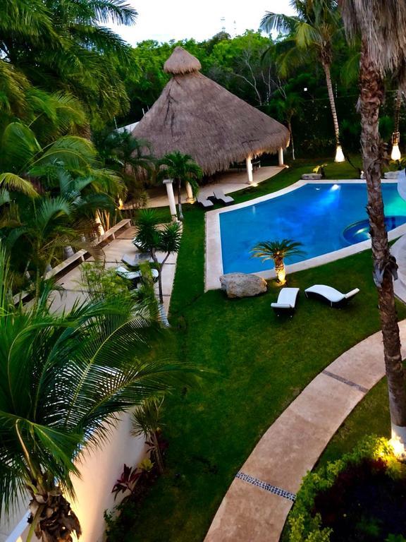 COURTYARD Y FAIRFIELD INN & SUITES HOTELES cancun